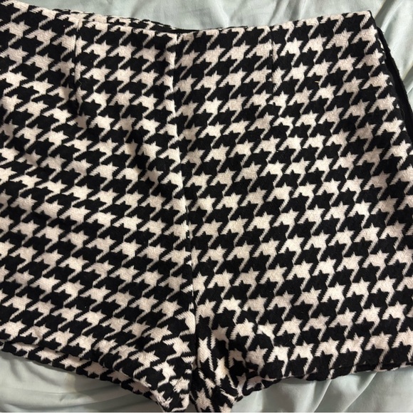 Houndstooth Black and White Women's Shorts - Picture 1 of 3